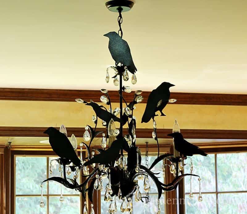 Easy DIY Creepy Halloween Decorations